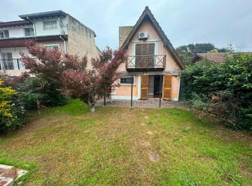 Casa de 4 ambientes, San Isidro · ¡Casa de Ensueño de 4 Ambientes con Pileta y Dependencia en Boulogne Sur Mer!