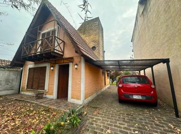 Casa de 4 ambientes, San Isidro · ¡Casa de Ensueño de 4 Ambientes con Pileta y Dependencia en Boulogne Sur Mer!