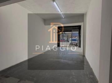 Local comercial · 65m² · Local en Alquiler Sobre Av Mitre Impecable