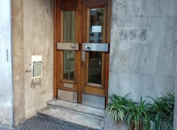 Departamento · 33m² · 2 Ambientes · Alquiler Balvanera Depto. 2 Amb Viamonte 2800.