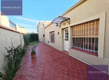 Departamento · 30m² · 2 Ambientes · Departamento en Centro de Lujan con Servicios Incluidos