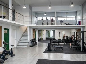 Local comercial · 870m² · ¡Potencial Comercial Absoluto Sobre La Av Más Importante de Zona Sur!