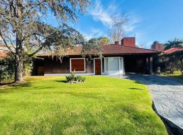 Casa · 161m² · 4 Ambientes · 1 Cochera · Venta Apta Crédito Reciclada a Nuevo en 1 Planta, Country Horneros