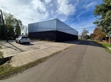 Bodega-Galpón · 650m² · Galpón Zona Estadio de Hockey - Los Pasos