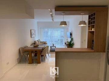 Departamento · 75m² · 3 Ambientes · Departamento de 3 Ambientes a La Calle con Balcon en Venta