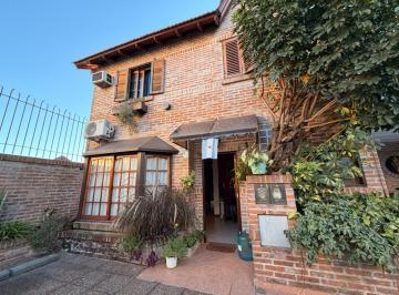 Departamento · 98m² · 4 Ambientes · 1 Cochera · Triplex 4 Ambientes en El Barrio El Solar