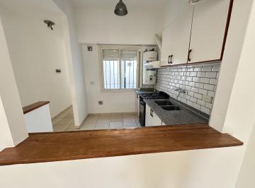PH · 70m² · 3 Ambientes · 1 Cochera · Alquiler PH 3 Ambientes Martínez