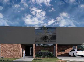 Casa · 260m² · 6 Ambientes · 1 Cochera · Venta Casa 3 Dormi Cochera - Los Canales de Plottier