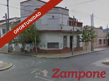 Casa · 187m² · 4 Dormitorios · 1 Cochera · Casa Multifamiliar en Remedios de Escalada, Lanus