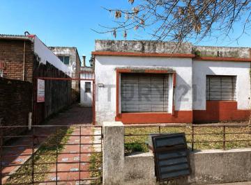 Casa · 132m² · 4 Ambientes · 1 Cochera · Venta Casa Americana 4 Amb en San Antonio de Padua