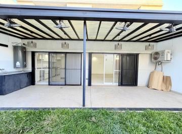 Departamento · 75m² · 3 Ambientes · 2 Cocheras · Venta Departamento 3 Ambientes Ramos Mejia con Jardín