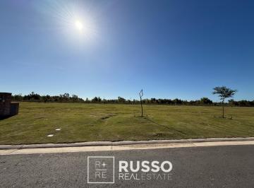 Terreno · 696m² · Venta Lote Central de 696 m² - Barrio Amarras - Puertos del Lago