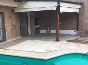 PH de 6 ambientes, Córdoba · Hermoso Duplex en Housing con Seguridad