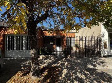 Foto · Casa con 3 Dorm. y Cochera Doble