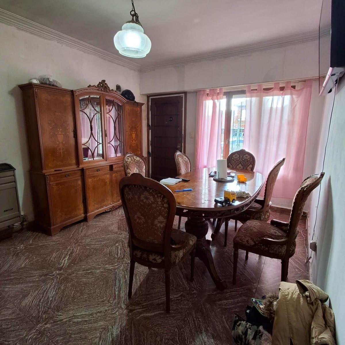 Chalet 3 amb, 120m² con amplio parque y 2 cocheras — Peralta Ramos Oeste