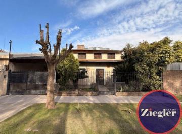 Casa de 7 ambientes, Malvinas Argentinas · Casa en Venta C/ Cochera en Ingeniero Pablo Nogués