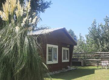 Casa de 3 ambientes, La Consulta · Cabaña Amueblada Hasta 4 Personas