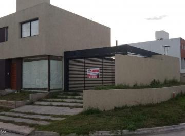 Casa de 8 ambientes, Córdoba · ¡Casa a Estrenar 3 Dorm. en Alquiler en Excelente Ubicacion! – Costa de Manantiales