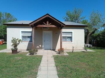 Casa de 4 ambientes, Navarro · Casa Quinta en Venta