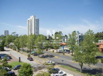 Foto1 · Apartamento de 2 Dormtiorios en Venta en Torre con Diseño Unico