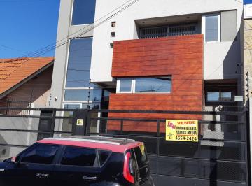 Casa de 5 ambientes, La Matanza · Casa 5 Amb. C/pileta, Fdo, Cochera, Tza. Dependencia D Serv.