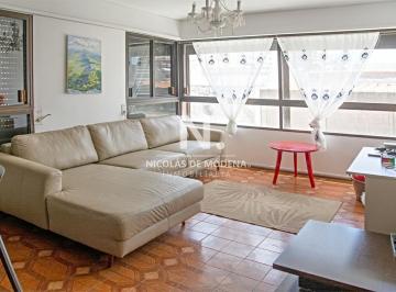Foto1 · Amplio Apartamento en Península, a Pasos del Mar de 3 Dorm. en Venta