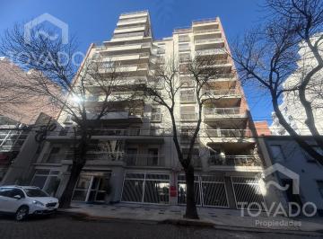 Departamento · 80m² · 3 Ambientes · Apto Crédito! 3 Ambientes en Caballito! Semipiso con Baulera!
