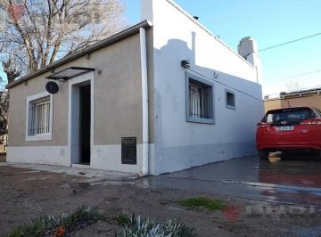 PH · 51m² · 4 Ambientes · 1 Cochera · PH en General Roca
