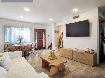 Casa · 89m² · 4 Ambientes · 2 Cocheras · Casa en La Cañada de Pilar