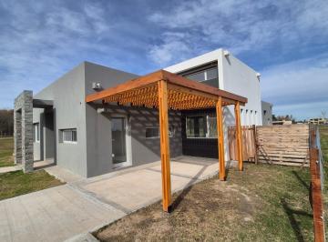 Casa · 154m² · 5 Ambientes · 4 Cocheras · Casa en Venta a Estrenar,5 Ambientes, en Nativas - Puertos del Lago