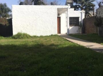 Casa · 100m² · 4 Ambientes · ¡Gran Oportunidad!