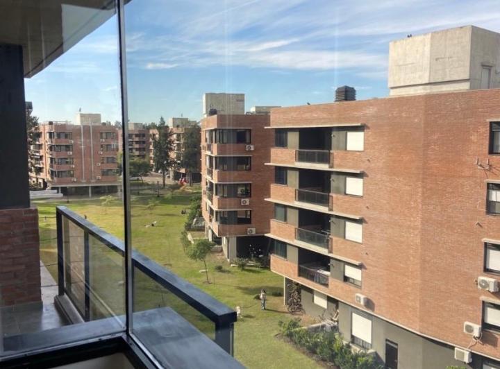 Departamento · 65m² · 4 Ambientes · 1 Cochera