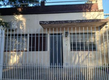 Casa · 115m² · 3 Ambientes · 1 Cochera · Venta Casa 3amb Lomas de Zamora