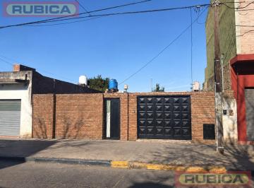 Casa · 120m² · 6 Ambientes · 1 Cochera · Casa - Ingeniero Adolfo Sourdeaux