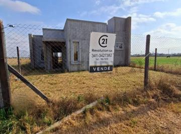 Terreno · 100m² · 2 Ambientes · 2 Cocheras · Venta Lote Amplio con Casa a Terminar en Francisco I, Arroyo Seco