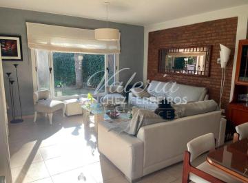 Casa · 142m² · 4 Ambientes · 1 Cochera · Casa en Venta El Carmencito