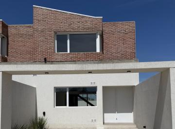 Casa · 110m² · 3 Ambientes · 2 Cocheras · Venta Duplex a Estrenar 2 Habitaciones - Chivilcoy