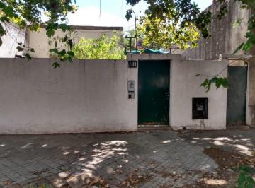 ICR-ICR-28_2 · Casa 2 Dorm., Patio, Rosario