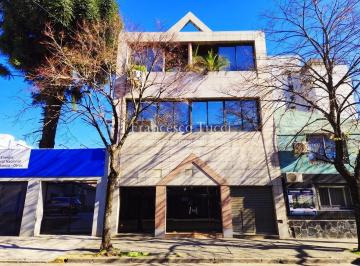 Local comercial · 599m² · 10 Ambientes · Local U Oficina en Venta en Moron