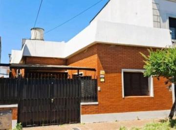Casa de 4 ambientes, Vicente López · Casa 4 Ambientes C/patio y Terraza en Florida Oeste