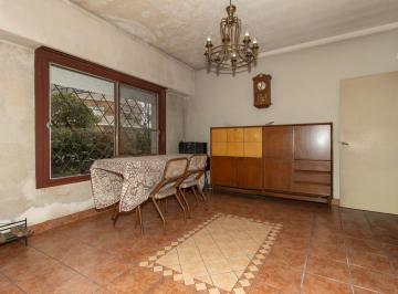 Casa · 150m² · 5 Ambientes · 1 Cochera · Casa de 5 Ambientes Desarrollada en Dos Plantas