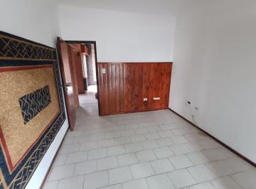 PH · 84m² · 3 Ambientes · 1 Cochera · PH en Alquiler con Cochera, Patio y Terraza
