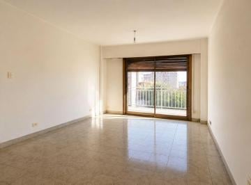 Departamento · 85m² · 4 Ambientes · 1 Cochera · Venta Departamento 4 Ambientes Cochera Floresta