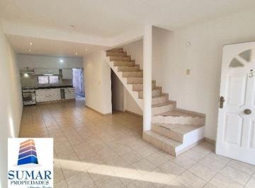 PH · 90m² · 4 Ambientes · 1 Cochera · PH - Cipolletti