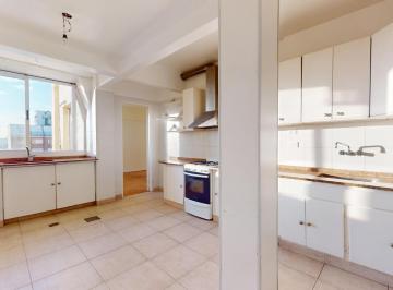 Departamento · 121m² · 4 Ambientes · Venta Depto 4 Amb. en Av Maipú Olivos C/balcón