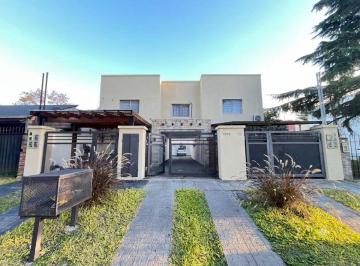 PH de 3 ambientes, Ituzaingó · Hermoso Duplex en Complejo Cerrado de Estilo Minimalista Muy Luminoso en Ituzaingó Norte