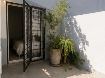 Departamento · 40m² · 2 Ambientes · Venta - Departamento Planta Baja de 1d con Patio Ideal Para Inversión.