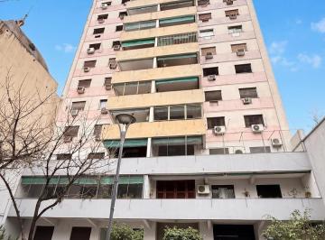 Departamento · 76m² · 4 Ambientes · Departamento de 2 Dorm. con Patio en Planta Baja en Laprida Al 300, Barrio Norte, Smt