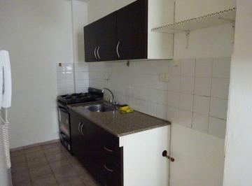 Departamento de 2 ambientes, Córdoba · Alberdi - Av Colon 1897 - 1 Dor C/patio - P. Bja - Bajos Gastos