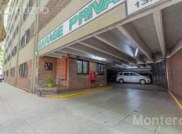 Garage · 13m² · Cochera en Arenales y Jerónimo Salguero
